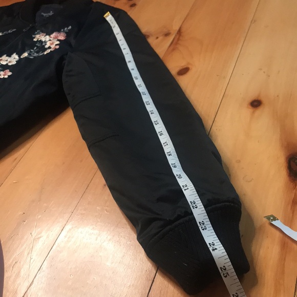 AE Bomber Jacket - Picture 7 of 10